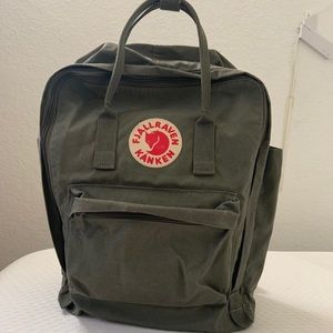 Kånken Water Resistant Backpack
FJÄLLRÄVEN